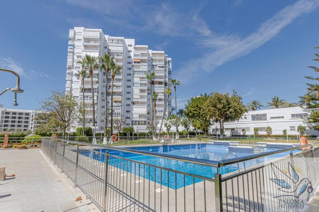 Wonderful Studio Apartment On The Beachfront Benalmádena Kültér fotó