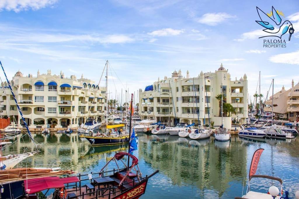 Wonderful Studio Apartment On The Beachfront Benalmádena Kültér fotó