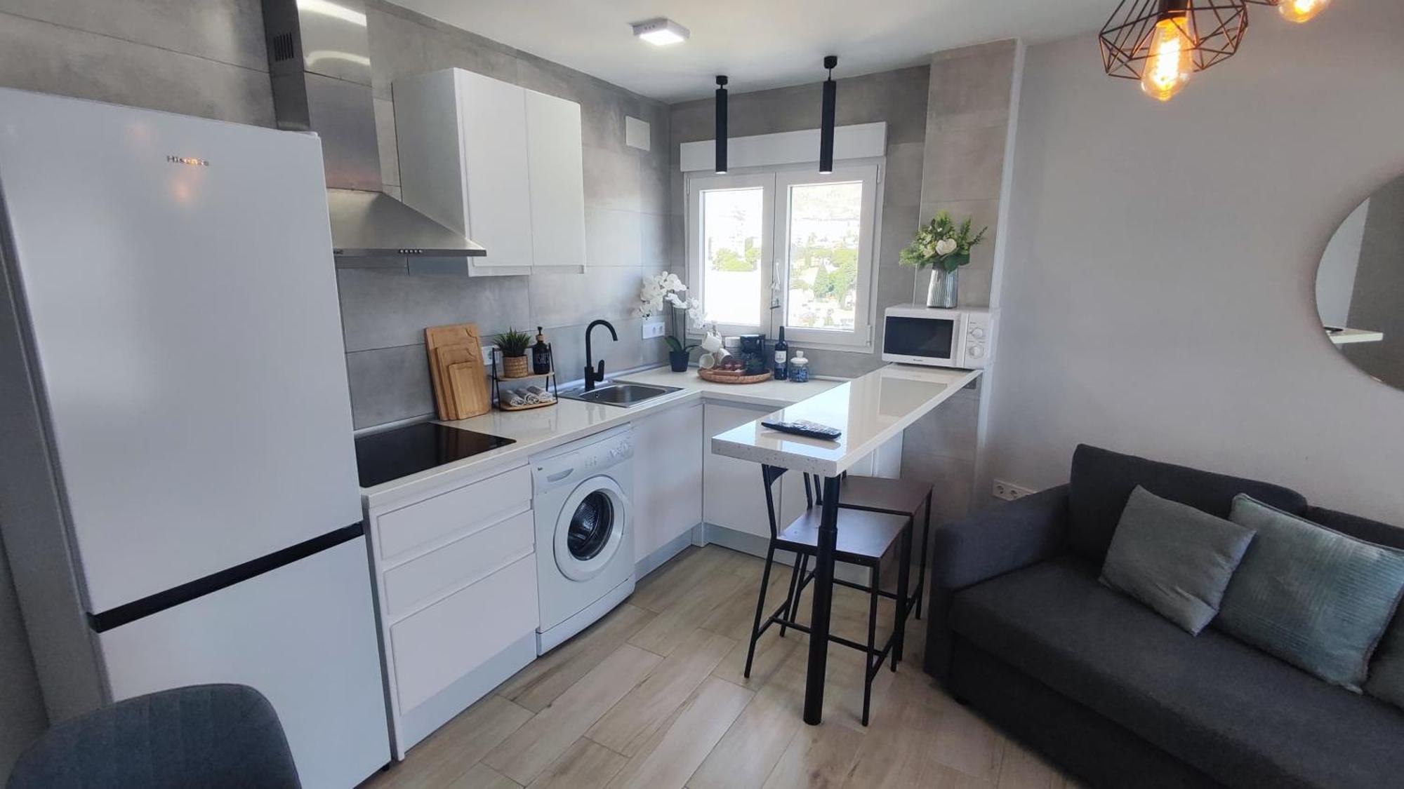 Wonderful Studio Apartment On The Beachfront Benalmádena Kültér fotó