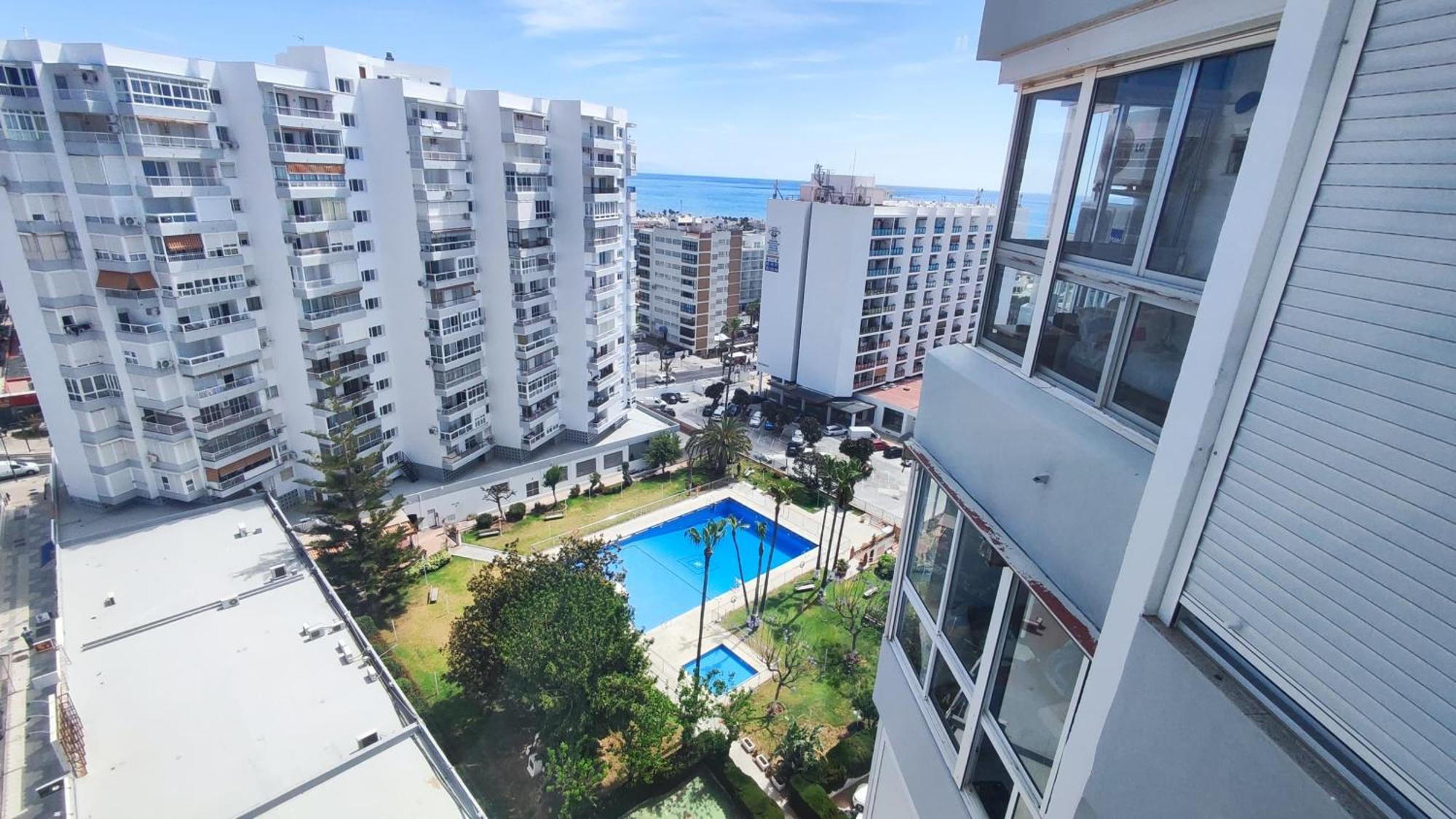 Wonderful Studio Apartment On The Beachfront Benalmádena Kültér fotó